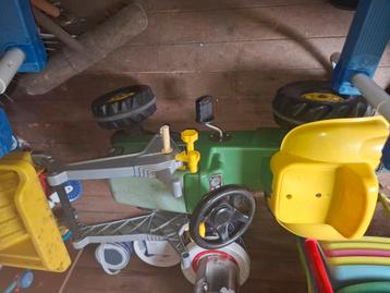 Tracktor  beschikbaar voor biedingen