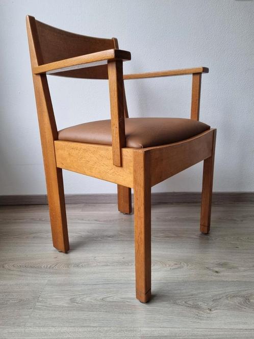 Art Deco stoel, opnieuw gestoffeerd, Huis en Inrichting, Stoelen, Zo goed als nieuw, Eén, Hout, Overige materialen, Bruin, Ophalen of Verzenden
