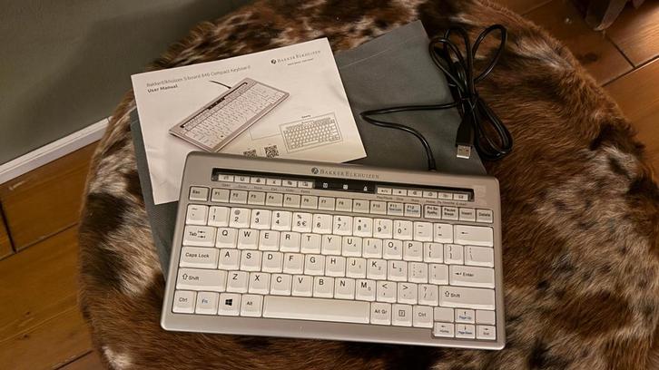 BakkerElkhuizen S-Board 840 Compact toetsenbord handleiding, Computers en Software, Toetsenborden, Zo goed als nieuw, Qwerty, Bedraad