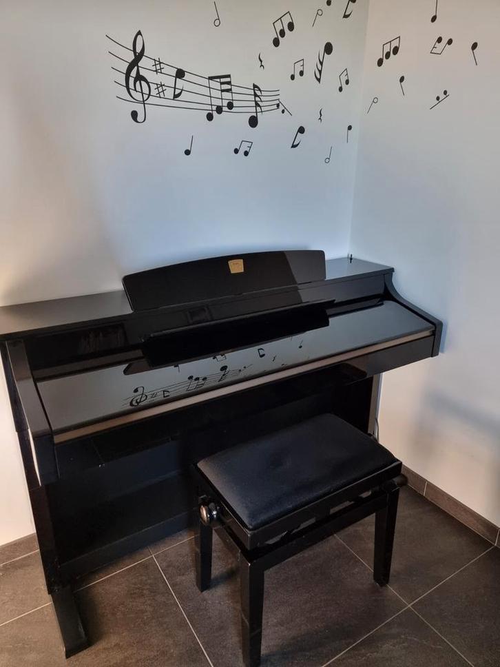 Yamaha Clavinova incl. krukje, Muziek en Instrumenten, Piano's, Gebruikt, Zwart, Ophalen