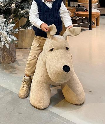 J-line grote hond beschikbaar voor biedingen