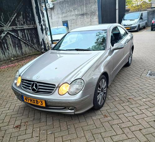 Mercedes CLK 3.2 V6 AUTOMAAT 2003, Auto's, Mercedes-Benz, Particulier, CLK, ABS, Airbags, Airconditioning, Alarm, Centrale vergrendeling