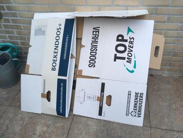 8 Verhuisdozen goede kwaliteit wv 1 boekendoos beschikbaar voor biedingen