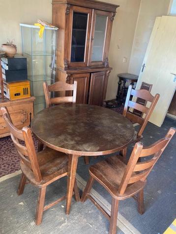 Houten stoelen set van 4 beschikbaar voor biedingen