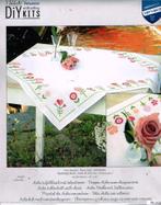 Cado VERVACO BORDUURPAKKET DEKSERVET, ROZE BLOEMEN, Ophalen of Verzenden, Nieuw, Handborduren, Borduurpakket