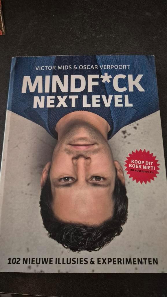 Mindfuck boek over Illusies & Trucjes - Leuk Cadeau!, Boeken, Humor, Ophalen of Verzenden