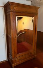 Kast (voorraadkast) met spiegel, Ophalen