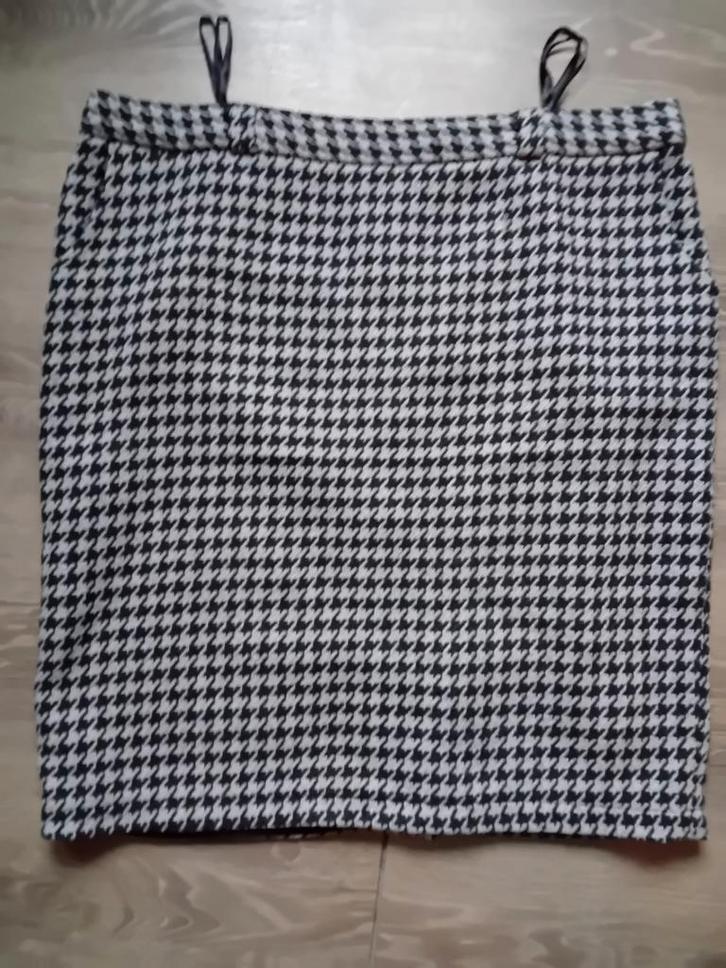 Mooie warme ruitrok maat 50 van  Remo, Kleding | Dames, Grote Maten, Zo goed als nieuw, Rok, Grijs, Ophalen of Verzenden