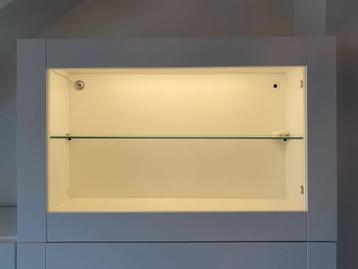 ZGAN IKEA Besta kast met vitrinedeur wit/Sindvik 60x 22x 38 beschikbaar voor biedingen