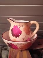 Vintage Kan en Kom met Bladmotief, Antiek en Kunst, Antiek | Keramiek en Aardewerk, Ophalen of Verzenden