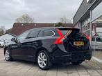 Volvo V60 1.5 T2 Nordic+ /Automaat/Cruise/Climate/Navi/Stoel, 4 cilinders, Met garantie (alle), Leder en Stof, Origineel Nederlands