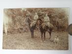 Foto Duits WW1 2 militairen op paarden 1915 Feldpost, Foto of Poster, Duitsland, Ophalen of Verzenden, Landmacht