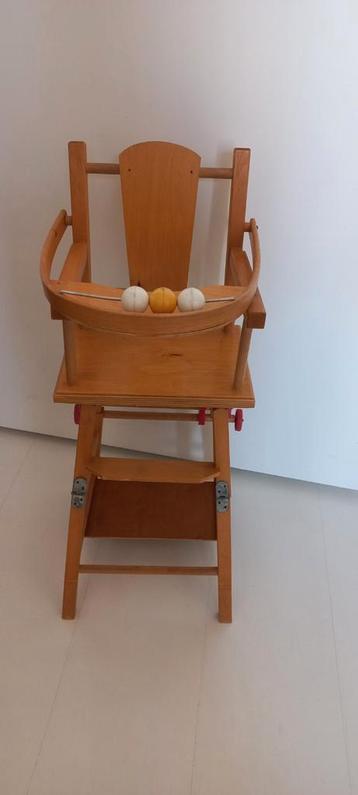 vintage poppen kinderstoel beschikbaar voor biedingen