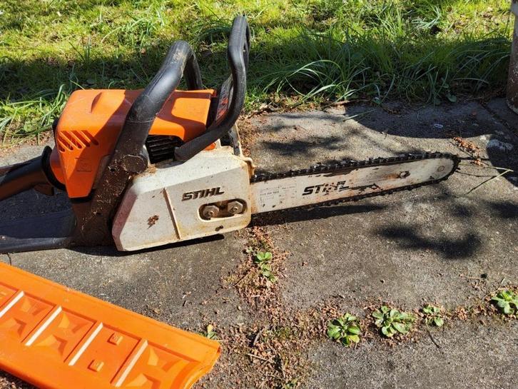 Heggenschaar benzine Hitachi, Tuin en Terras, Heggenscharen, Gebruikt, Benzine, Ophalen