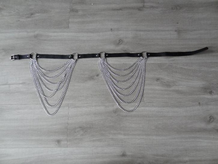 NIEUW! Zwarte Tailleriem Met Kettingen >Snelle Verzending!<, Kleding | Dames, Riemen en Ceinturen, Nieuw, Tailleriem, 90 tot 100 cm