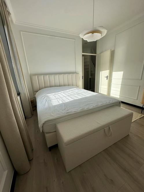 MOET WEG!! Tweepersoonsbed teddy stof met bedkoffer!, Huis en Inrichting, Slaapkamer | Complete slaapkamers, Zo goed als nieuw