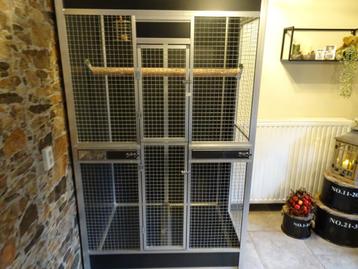 nieuwe ara kooi voor 2 ara's of andere krom snavels beschikbaar voor biedingen