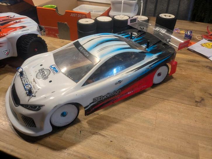 Tamiya TB04 Pro (TB-04 TRF) RC Touring Car Cup ready roller, Hobby en Vrije tijd, Modelbouw | Radiografisch | Auto's, Gebruikt