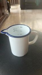 Brocante emaille maatbeker halve liter blauw/wit, Antiek en Kunst, Ophalen of Verzenden