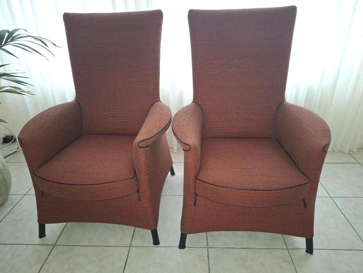 Twee hoge fauteuils in stof Tosca Bordeaux, Huis en Inrichting, Fauteuils, Gebruikt, Stof, 50 tot 75 cm, 75 tot 100 cm, Ophalen