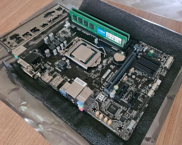 Intel Core i5 6400+Gigabyte GA-H110M-S2H+2x4gb DDR4 RAM, Computers en Software, Processors, Gebruikt, 4-core, 2 tot 3 Ghz, Ophalen of Verzenden