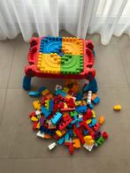Mega bloks speeltafel met heel veel blokken, Ophalen, Gebruikt, Megabloks
