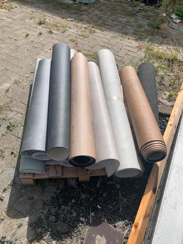 Restanten merk vinyl 4 meter breed ! beschikbaar voor biedingen