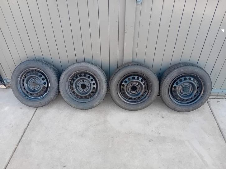 Nissan micra k11 wielen/banden/velgen, Auto-onderdelen, Overige Auto-onderdelen, Gebruikt, Ophalen of Verzenden