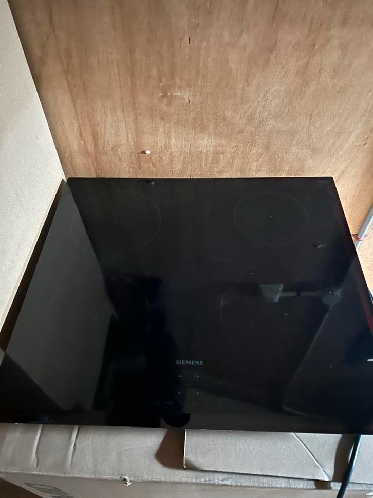 Siemens Inductie Kookplaat 4-pits (2020), Witgoed en Apparatuur, Kookplaten, Gebruikt, Inbouw, Inductie, 4 kookzones, Ophalen