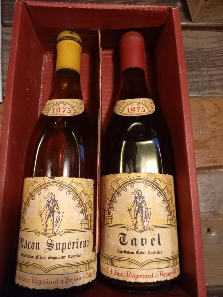 "Macon Supérieur" en "Tavel" uit 1975 van Delatour, Verzamelen, Wijnen, Nieuw, Overige typen, Overige gebieden, Ophalen of Verzenden