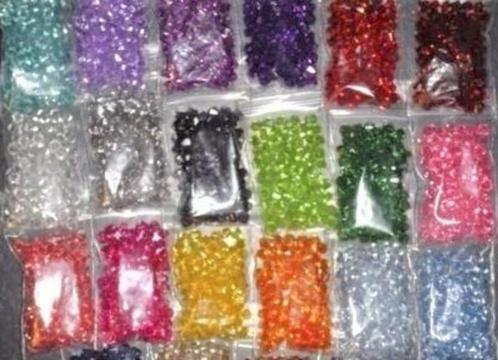 GROTE OPRUIMING MET HEEL VEEL KORTING OP = OP, Hobby en Vrije tijd, Kralen en Sieraden maken, Nieuw, Overige typen, Verzenden