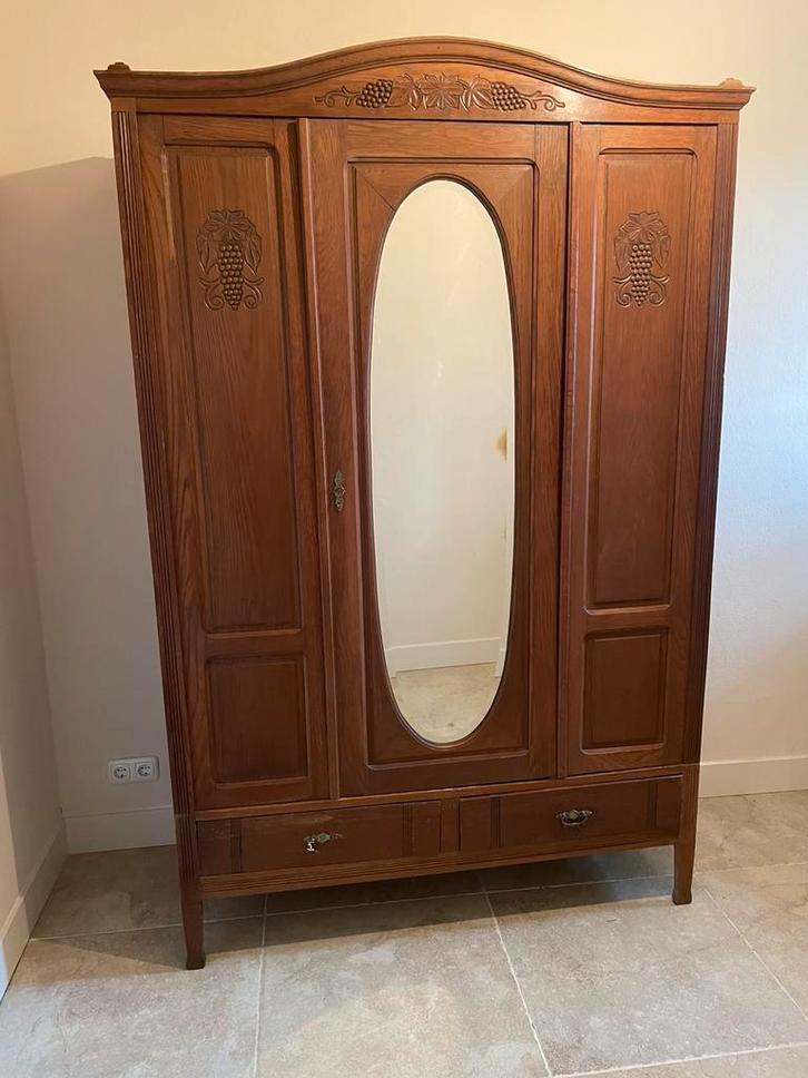 Antieke eiken kledingkast 3 deurs, Antiek en Kunst, Antiek | Meubels | Kasten, Ophalen of Verzenden