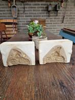 oude pasen - stenen vorm - mal paashaas op motor, Ophalen of Verzenden