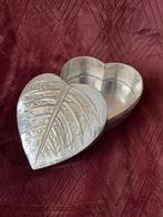 Verzilverde doos in HARTvorm - 15 cm x 15 cm, Ophalen of Verzenden, Zilver