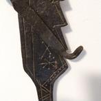 Zeer antieke Haard Haal met versieringen (ML), Antiek en Kunst, Antiek | Gereedschap en Instrumenten, Ophalen of Verzenden