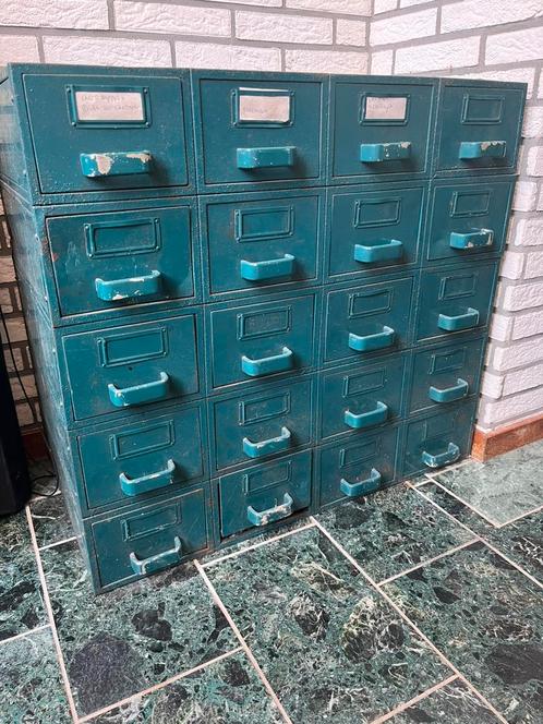 Originele vintage metalen ladekast Industrieel 30 lades, Huis en Inrichting, Kasten | Ladekasten, Gebruikt, Minder dan 100 cm