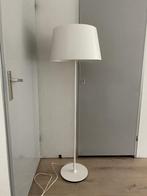 Ikea Kulla staande lamp wit metaal, 100 tot 150 cm, Gebruikt, Retro, Metaal