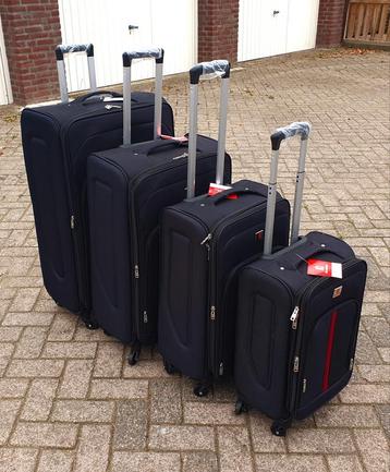 Diverse 4 delige koffersets voor € 95 (NIEUW) beschikbaar voor biedingen