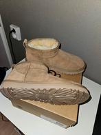 Uggs ultra mini, helemaal nieuw!, Nieuw, Ophalen of Verzenden, Bruin, UGG