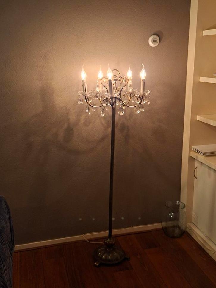 Elegante Staande Lamp met Kristallen, Huis en Inrichting, Lampen | Vloerlampen, Ophalen