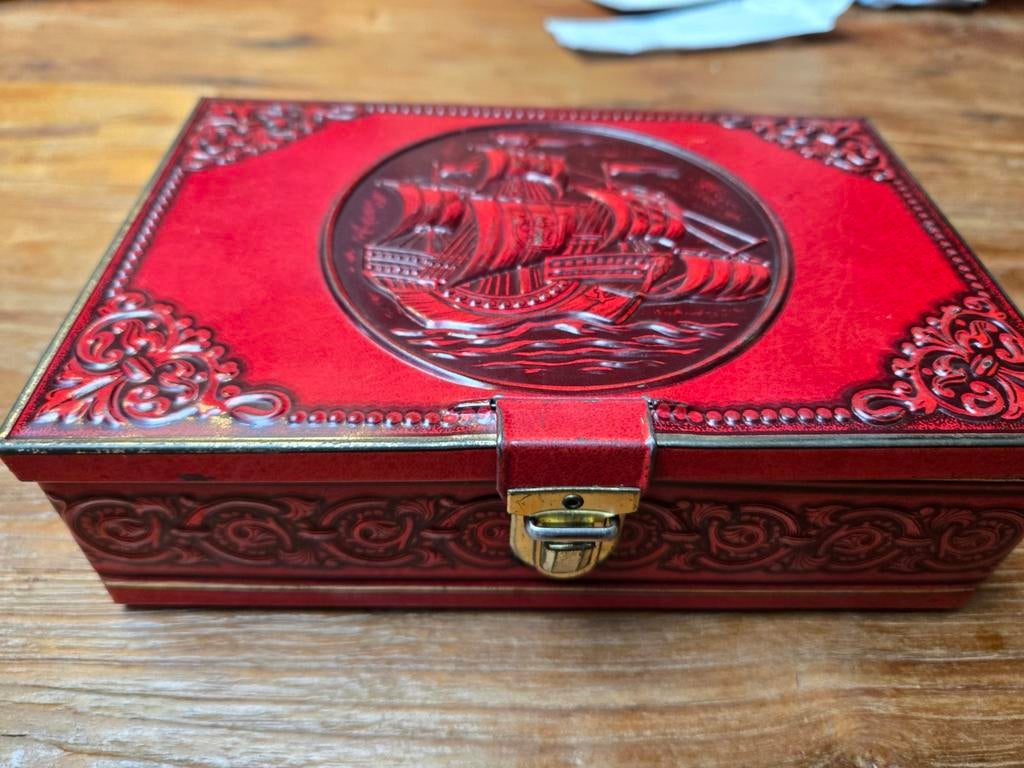 Vintage Sigarenblik met slotje, Elisabeth Bas, Ophalen of Verzenden, Gebruikt, Gebruiksvoorwerp