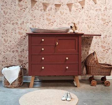 Vintage commode babykamer Merlot Mania hout duurzaam uniek beschikbaar voor biedingen