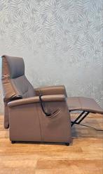 Sta op stoel/fauteuil direct leverbaar bij Zitgemak  joure, Huis en Inrichting, Fauteuils, Ophalen of Verzenden, Zo goed als nieuw