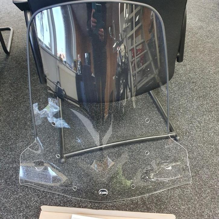 NIEUW Windscherm SYM Mio 50i beugels origineel SY530-FSA-00L, Fietsen en Brommers, Brommeronderdelen | Scooters, Nieuw, SYM, Overige typen