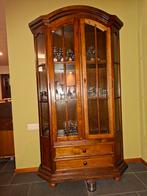 Vintage meubels: kast, stoelen, bank, Ophalen