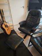 Hjort knudsen fauteuil met voetenbank, Huis en Inrichting, Fauteuils, Ophalen, Zo goed als nieuw, 50 tot 75 cm, Leer