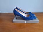 mooie blauwe pumps, maat 7.5 / 41, Kleding | Dames, Schoenen, Peter Kaiser, Blauw, Ophalen of Verzenden, Zo goed als nieuw