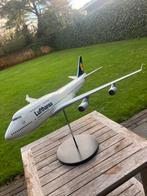 Schaalmodel B747 Lufthansa 1:100 Boeing, Ophalen of Verzenden, Zo goed als nieuw, Schaalmodel
