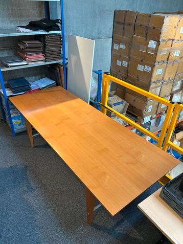 Tafels, Stoelen & Schermen - Gratis Af te Halen! beschikbaar voor biedingen