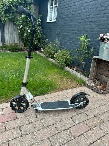 2x Oxelo step tot 100kg beschikbaar voor biedingen